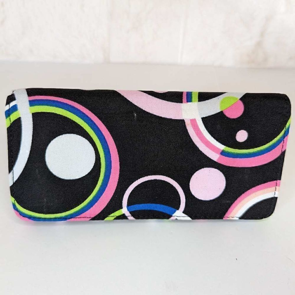 Retro Design Wallet Snap Closure - Picture 2 of 6